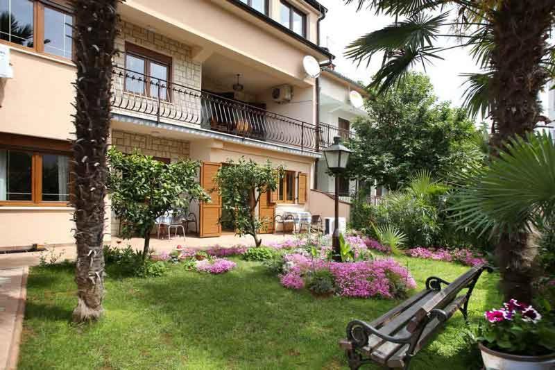 Apartments & Rooms Ivana Ровинь Экстерьер фото