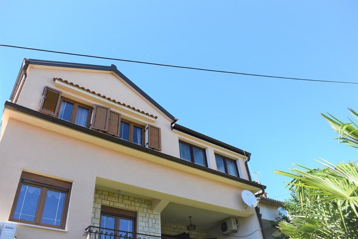 Apartments & Rooms Ivana Ровинь Экстерьер фото